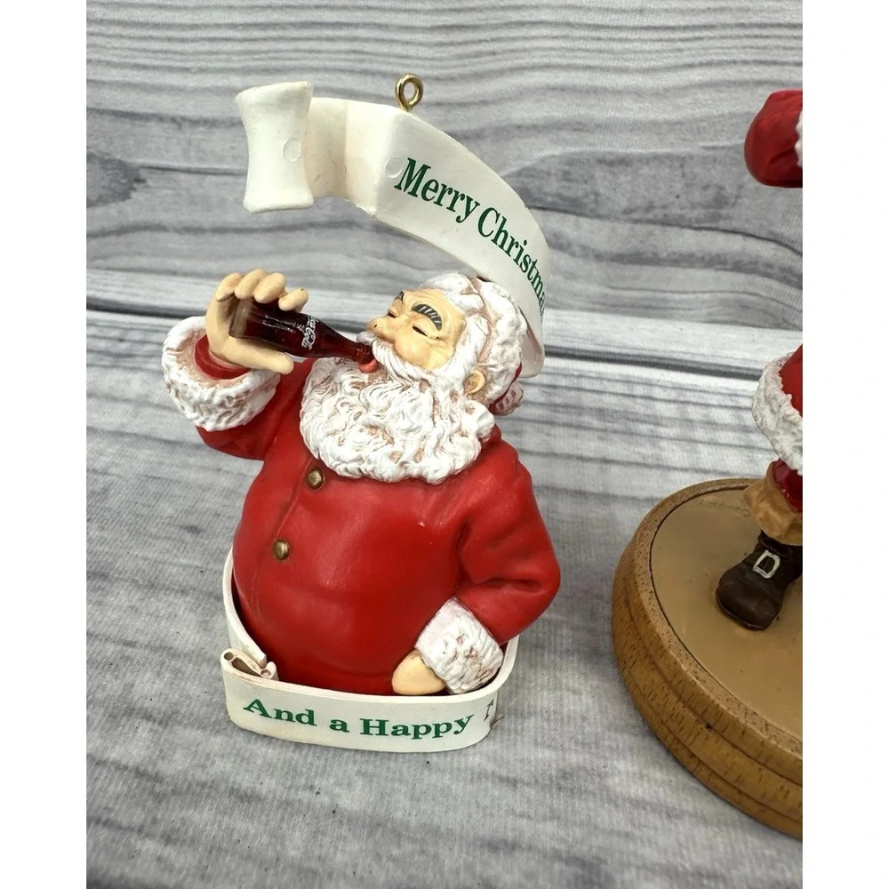 VINTAGE COCA‎ COLA SANTA CLAUS CHRISTMAS ORNAMENT & WILLITTS GALLERIES FIGURINE